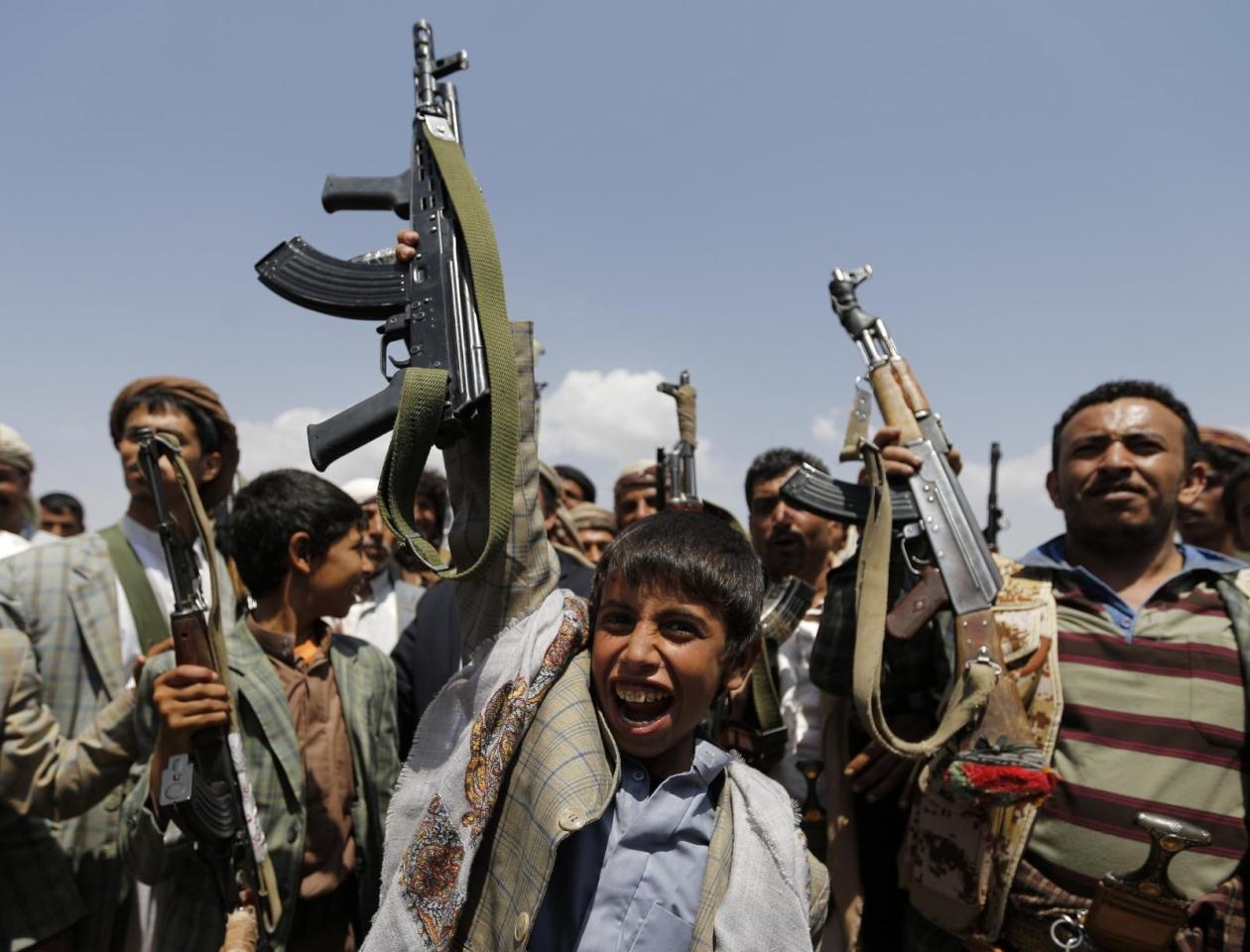 الاطفال في مليشيات الحوثى