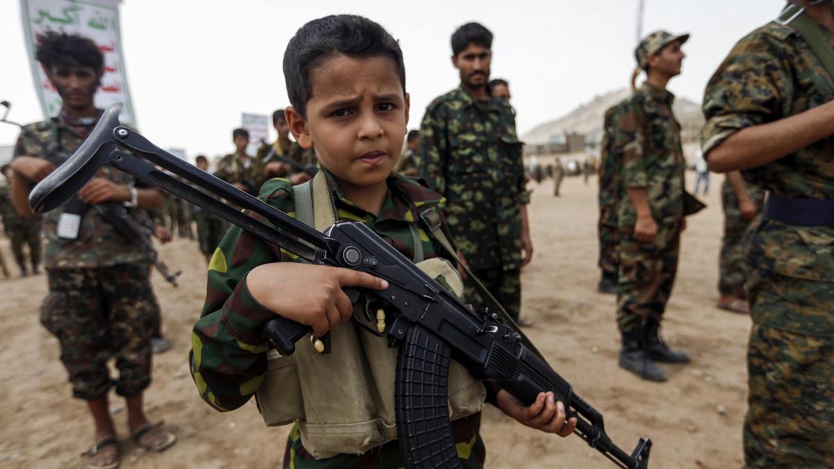 تجنيد الحوثيين للاطفال