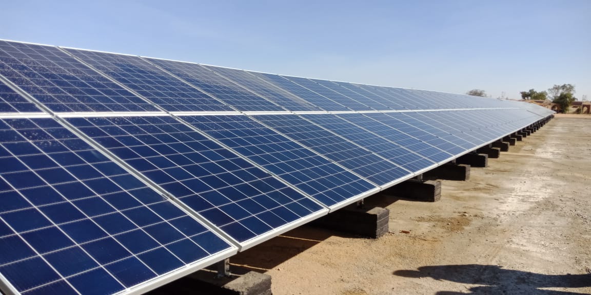 وزير الزراعة يفتتح محطة الطاقة الشمسية (8)