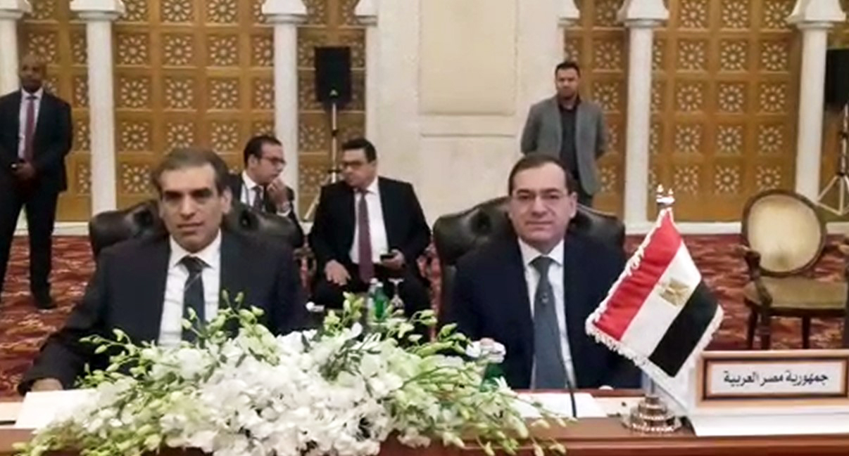 وزير البترول خلال رئاسته وفد مصر فى اجتماع الاوابك