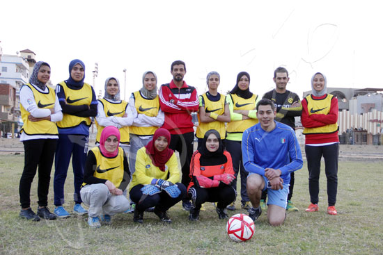 فريق-الكرة-النسائية-بالاسماعيلية--متصدر-الدوري--بامكانيات-صفر--تصوير--محمد-عوض--(18)