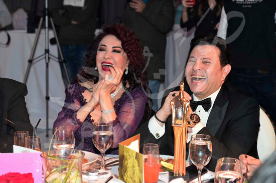 أمير الغناء العربي يحصل على جائزة  Beirut Golden Awards بلبنان (1)