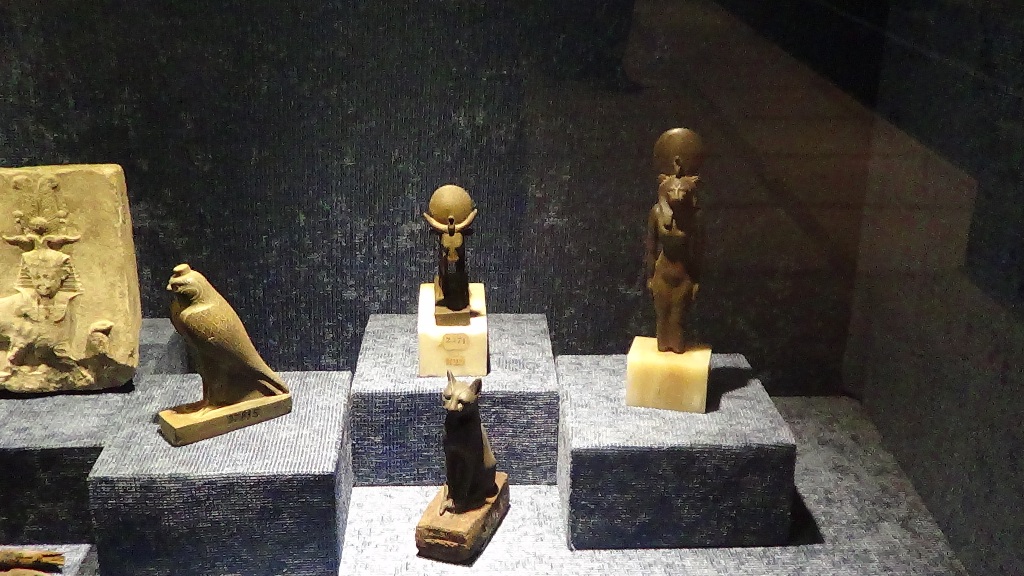 تعرف على متحف آثار مطروح الذي افتتحه الرئيس السيسي  (8)
