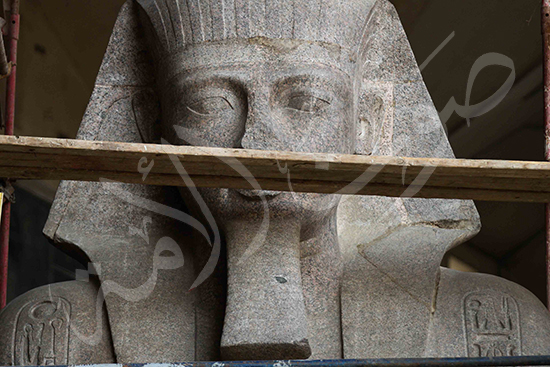 عملية نقل عمود مرنبتاح إلى المتحف المصري الكبير  (27)
