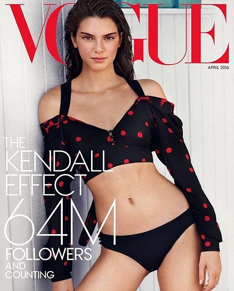 كيندال جينر تتألق بفستان شانيل على غلاف مجلة Vogue7