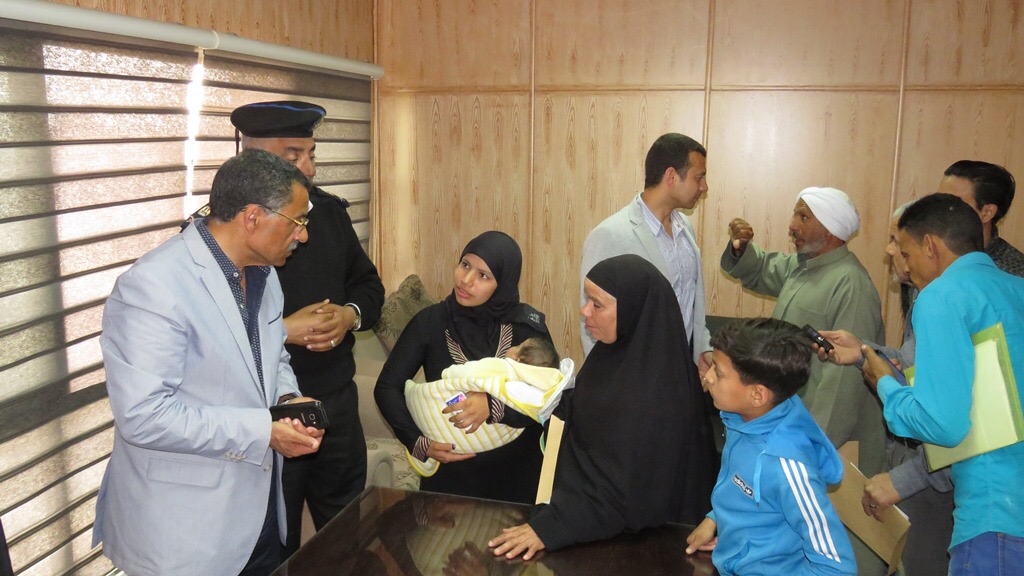 مديرية امن الاسماعيلية تكرم امهات الشهداء من الشرطة (11)