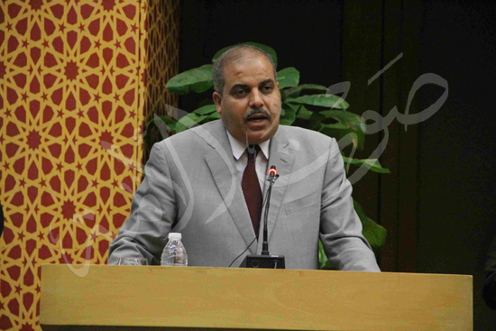 الدكتورمحمد المحرصاوى رئيس جامعة الأزهر خلال الجلسه الافتتاحيه (39)