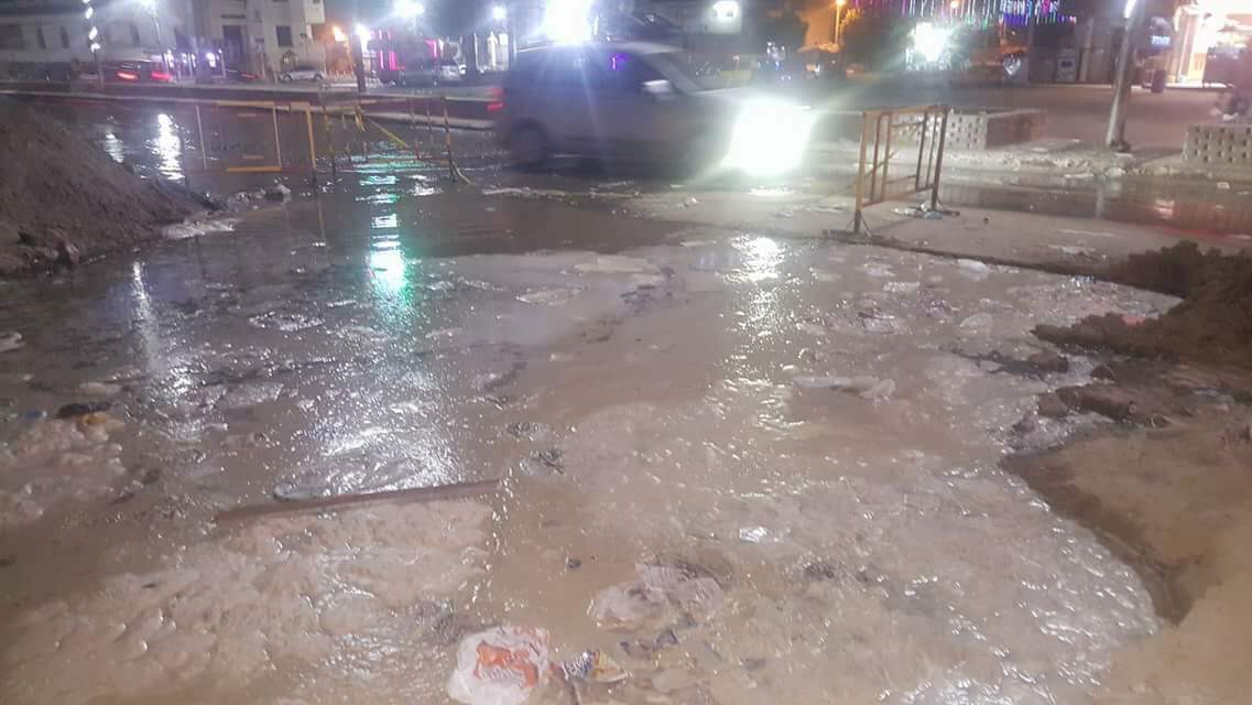 انفجار خط المياه المغذى لمدينة المحلة (1)