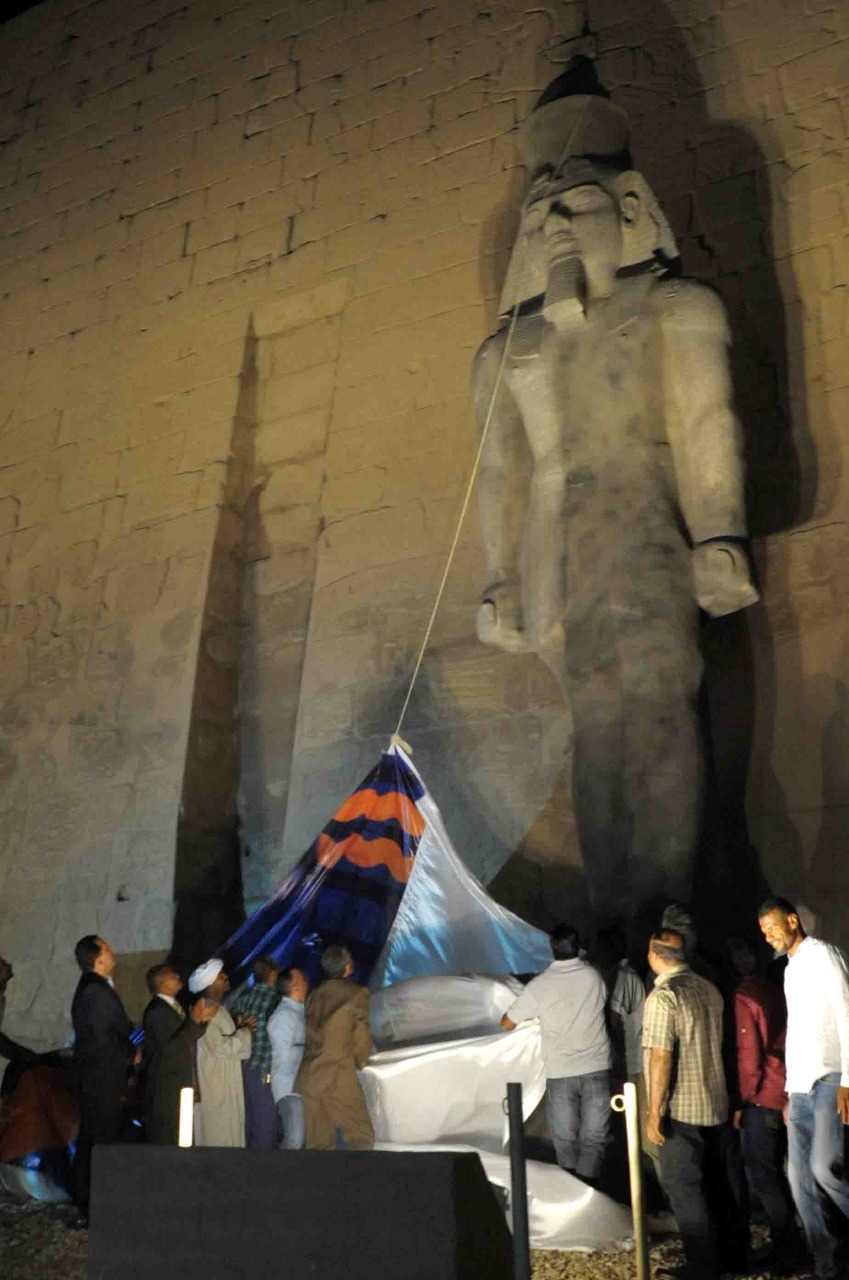 تمثال جديد للملك رمسيس يعود لواجهة معبد الأقصر (11)