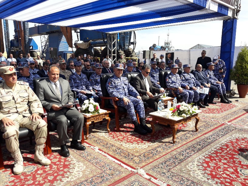 اللواء هشام أبو العز القائم بأعمال رئيس الشركة المصرية لإصلاح وبناء السفن  (2)