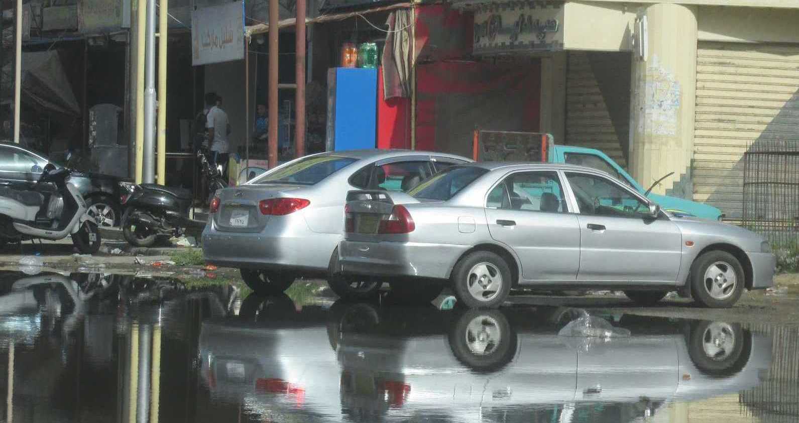 مياه الصرف الصحى تغرق شارع عمومى ببورسعيد (3)