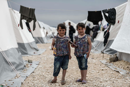 54655-صور-أطفال-سوريا-داخل-مخيمات-اللاجئين-(6)