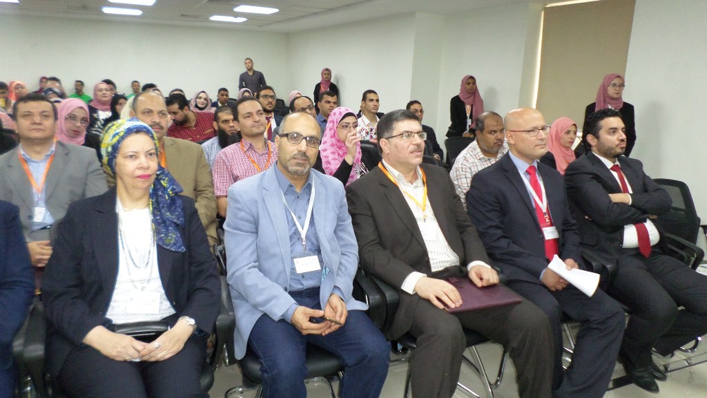 مؤتمر الحاسبات يكرمم عددا من المشاركين بالمؤتمر فى الاسماعيلية (4)