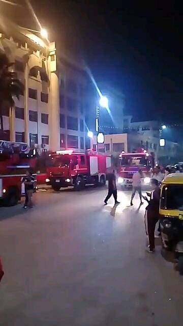 حريق مستشفى جامعة الزقازيق (1)