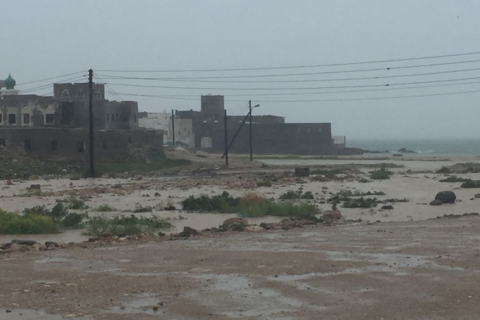 415700-الإعصار-فى-عمان