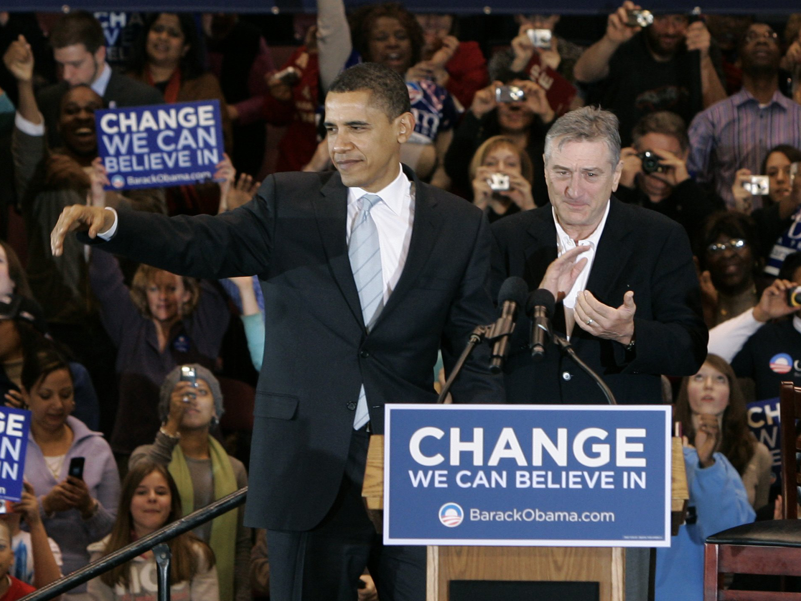 روبرت دينيرو دعم أوباما خلال حملته الانتخابية