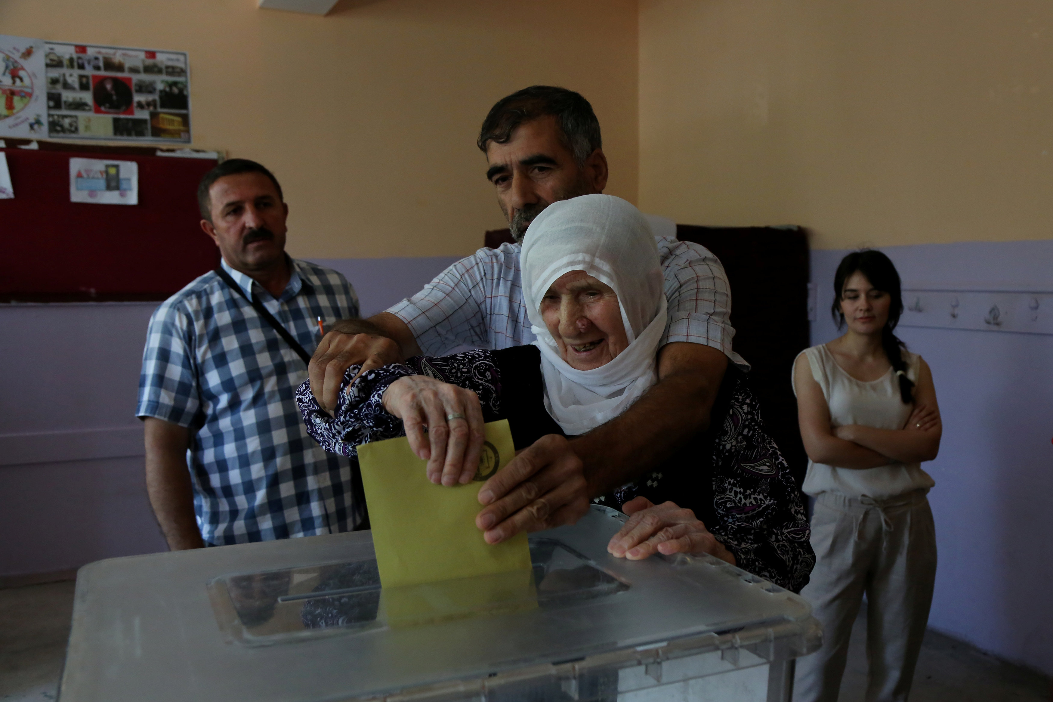 الانتخابات التركية  (11)
