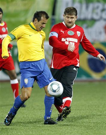 قديروف ودونجا فى مباراة منتخب البرازيل