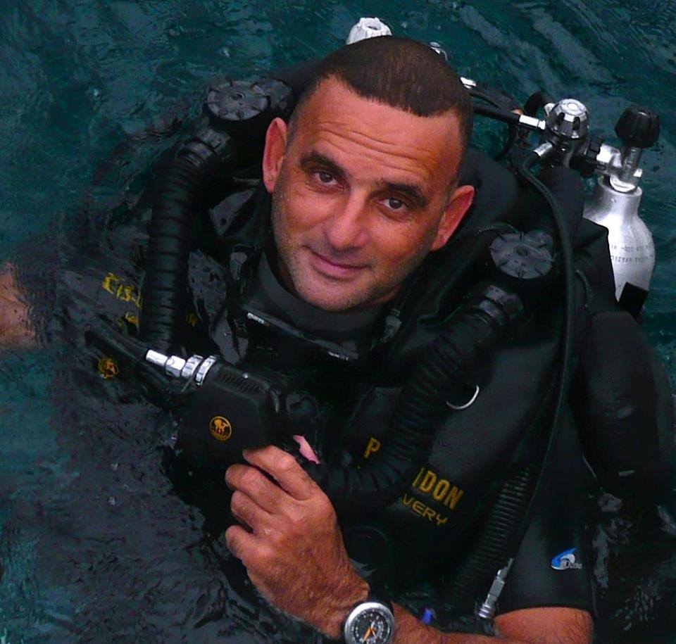 الغواص المصري خالد زكي