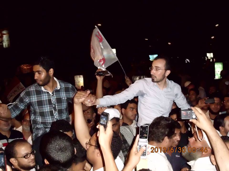 عبد الرحمن عز يقود مظاهرات الإخوان في ثورة 30 يونيو