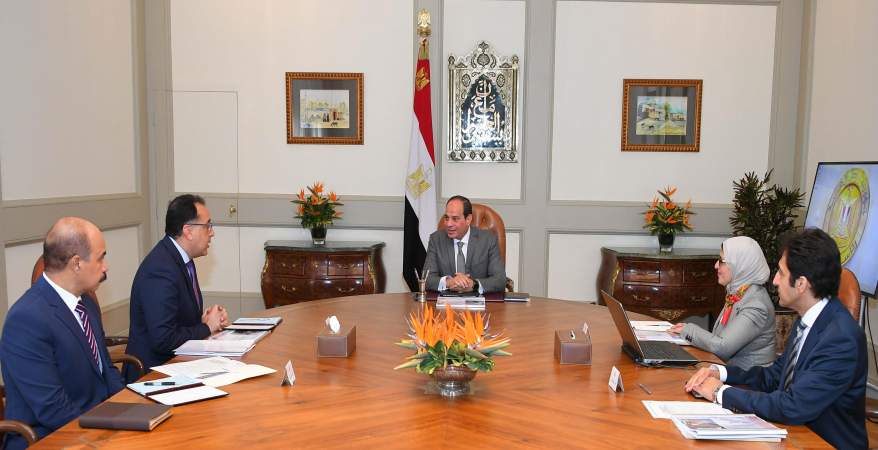 الرئيس يجتمع برئيس الوزراء ووزيرة الصحة
