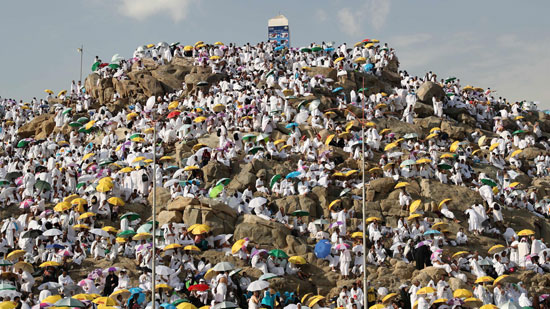 الحجاج على جبل عرفات (8)
