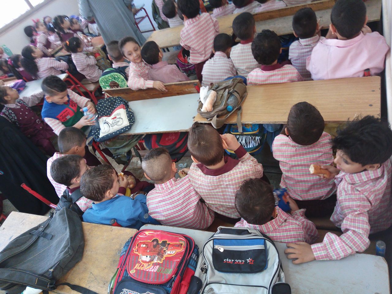 زحمة يا فصول زحمة خطة وزير التعليم لمواجهة كثافة الطلاب مع بداية العام الدراسي صوت الأمة