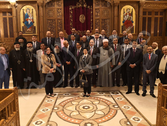 وفد البرلمان يزور الكنيسة المصرية بالكويت (9)