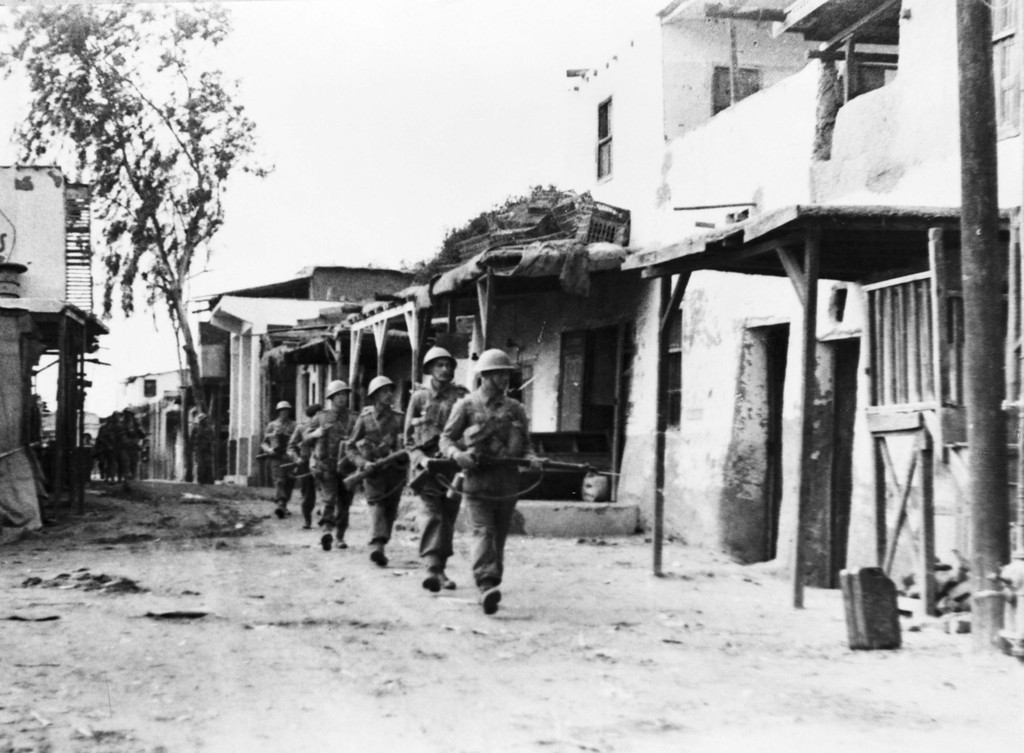 Ismailia_police_clash_1952_(5)