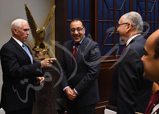 مصطفى مدبولى رئيس الوزراء مع مايك بنس نائب الرئيس الأمريكى (2)