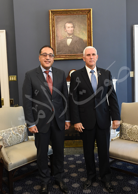 مصطفى مدبولى رئيس الوزراء مع مايك بنس نائب الرئيس الأمريكى (4)