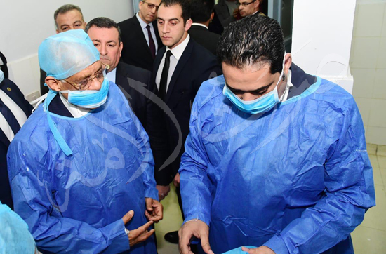 الدكتور علي عبدالعال  يزور مصابي حادث محطة مصر (4)