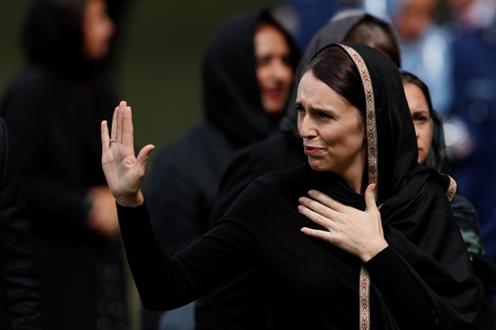 الآلاف فى تأبين ضحايا هجوم المسجدين بنيوزيلندا  (7)
