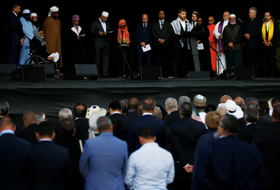 جمعة حاشدة فى نيوزيلندا لتأبين ضحايا المسجدين (5)