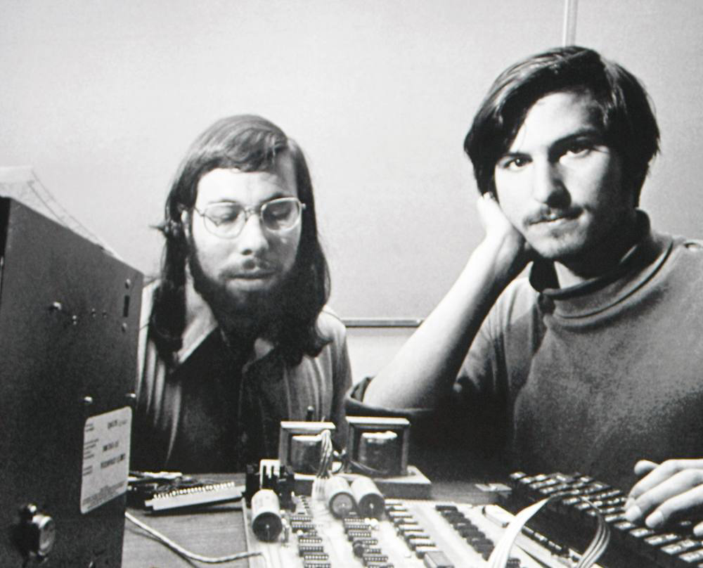 tmp_27197-Steve-Jobs-and-Steve-Wozniak-at-Apple675809754