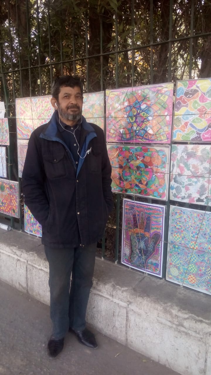فنانوا الشارع يقاومون الفقر بالألوان والألحان (1)