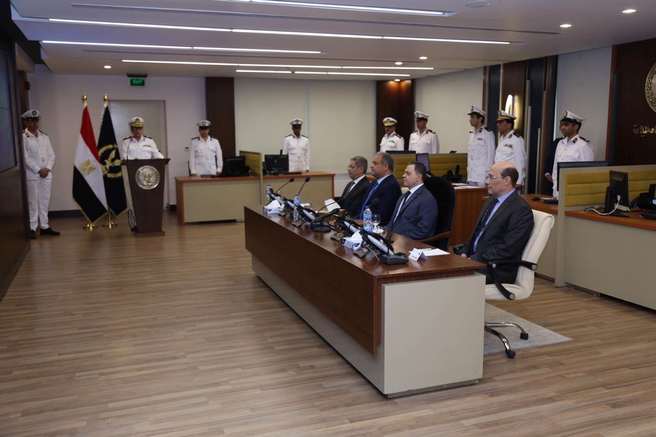 وزير الداخلية يتابع إجراءات تأمين سير الإستفتاء على التعديلات الدستورية (1)