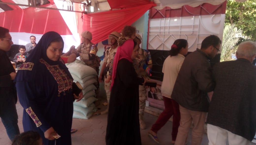 سيدات المنيل في الاستفتاء علي الدستور (2)