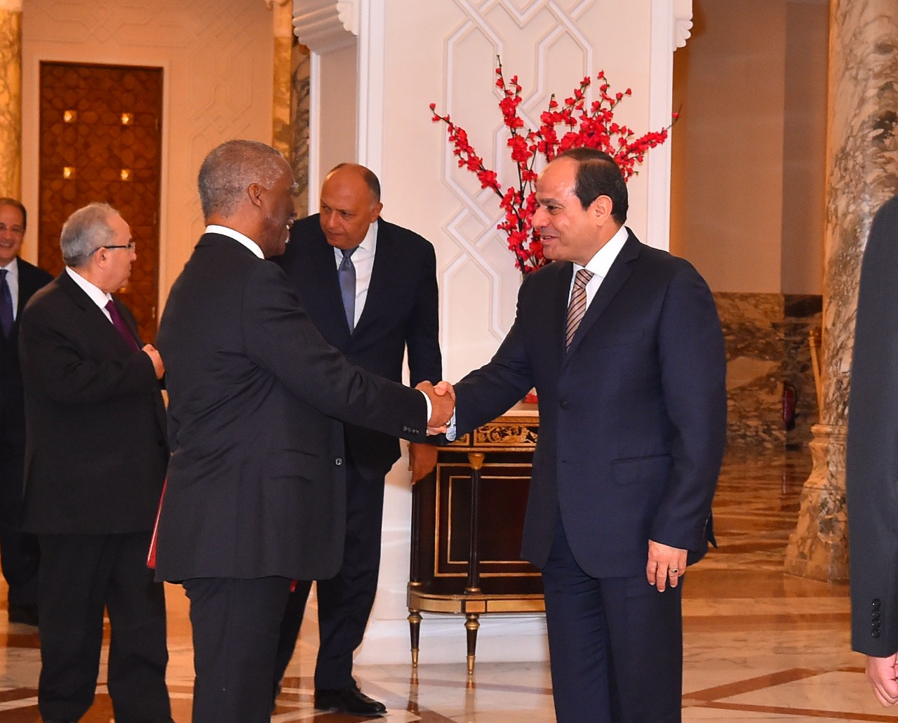 الرئيس السيسى يستقبل رئيس آلية الاتحاد الأفريقي (1)