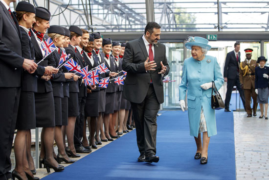 الملكة إليزابيث تحتفل بمئوية شركة الخطوط الجوية البريطانية (8)
