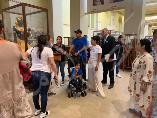 نافاس في زيارة المتحف المصري (4)