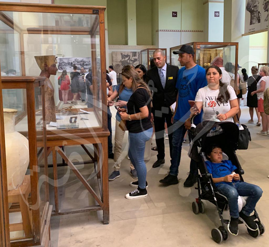 نافاس في زيارة المتحف المصري (17)