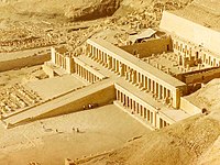 200px-Hatshetsup-temple-1by7