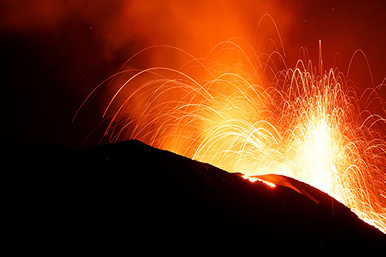 لقطة لبركان سترومبولى