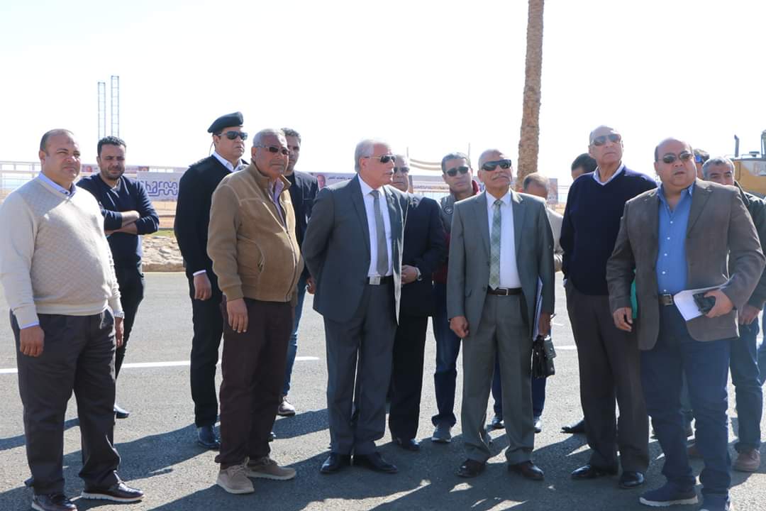 محافظ جنوب سيناء يتابع استعدادات اقامة مهرجان شرم الشيخ (4)
