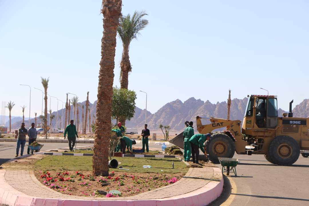 محافظ جنوب سيناء يتابع استعدادات اقامة مهرجان شرم الشيخ (1)