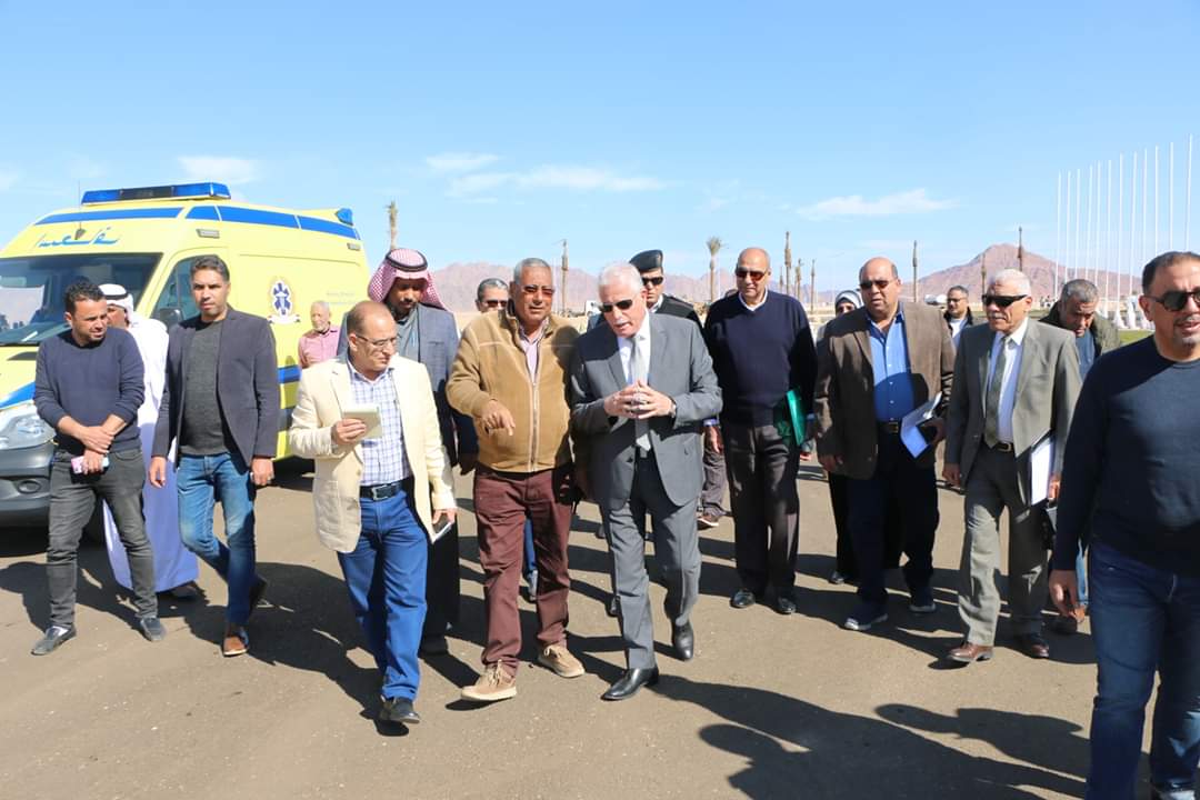 محافظ جنوب سيناء يتابع استعدادات اقامة مهرجان شرم الشيخ (3)