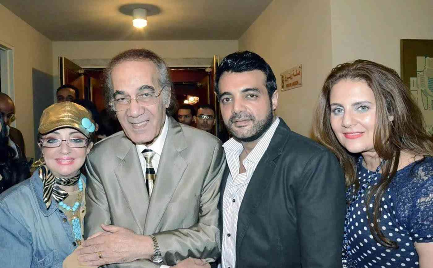 الفنان محمود ياسين وعائلته