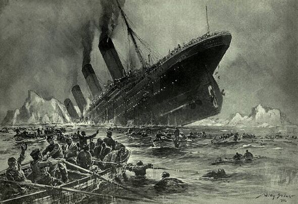 61334-titanic-sinking-4053208