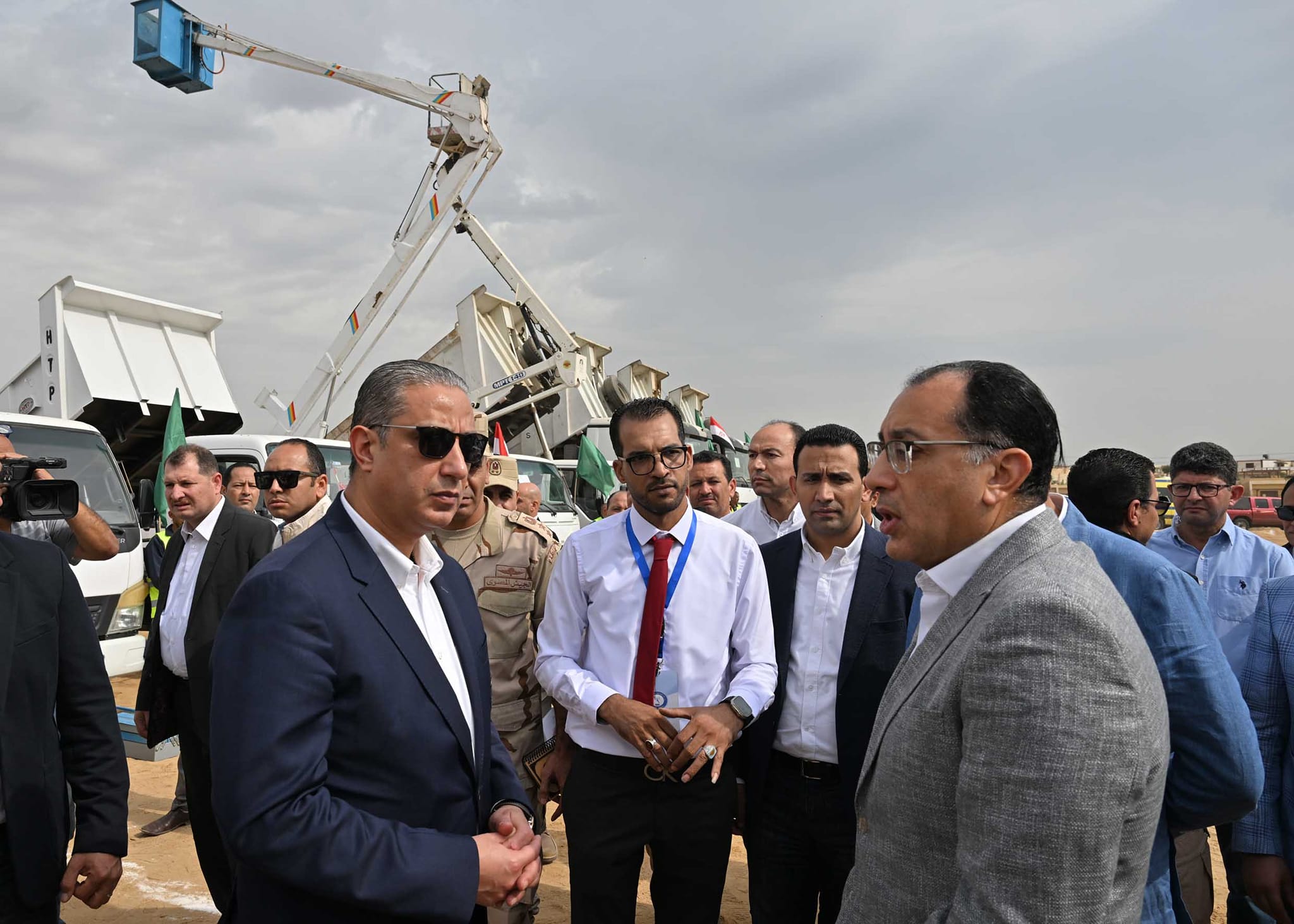 رئيس الوزراء يشهد اصطفافاً لمعدات مراكز محافظة الفيوم 3